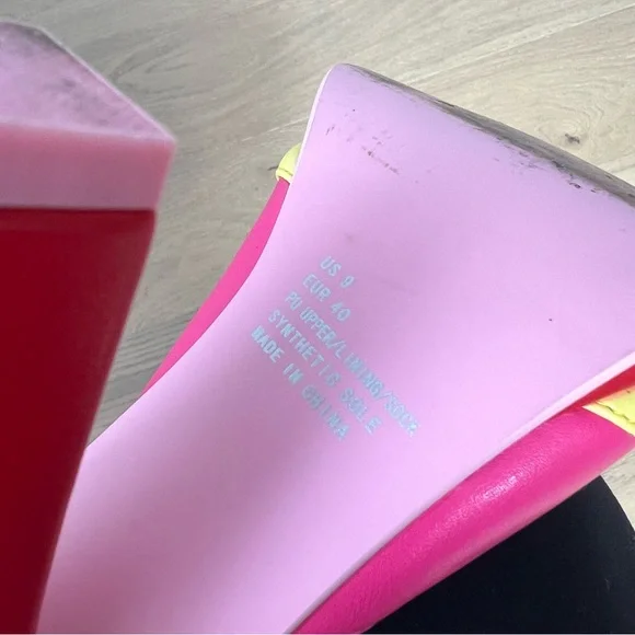 ModCloth x Hello Kitty Stripe Platform Sandals with Glittery Bow - Picture 13 of 16